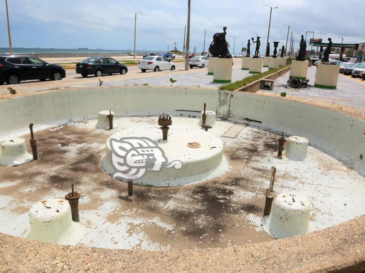 Plaza de las Culturas ¿otro lugar de Coatzacoalcos camino a la ruina?