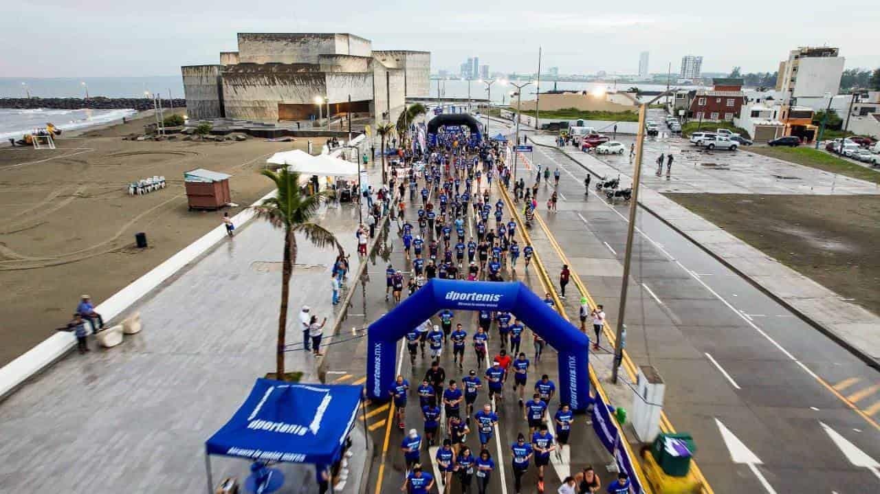 Realizan la primera edición de la Carrera Conmemorativa en Boca del Río