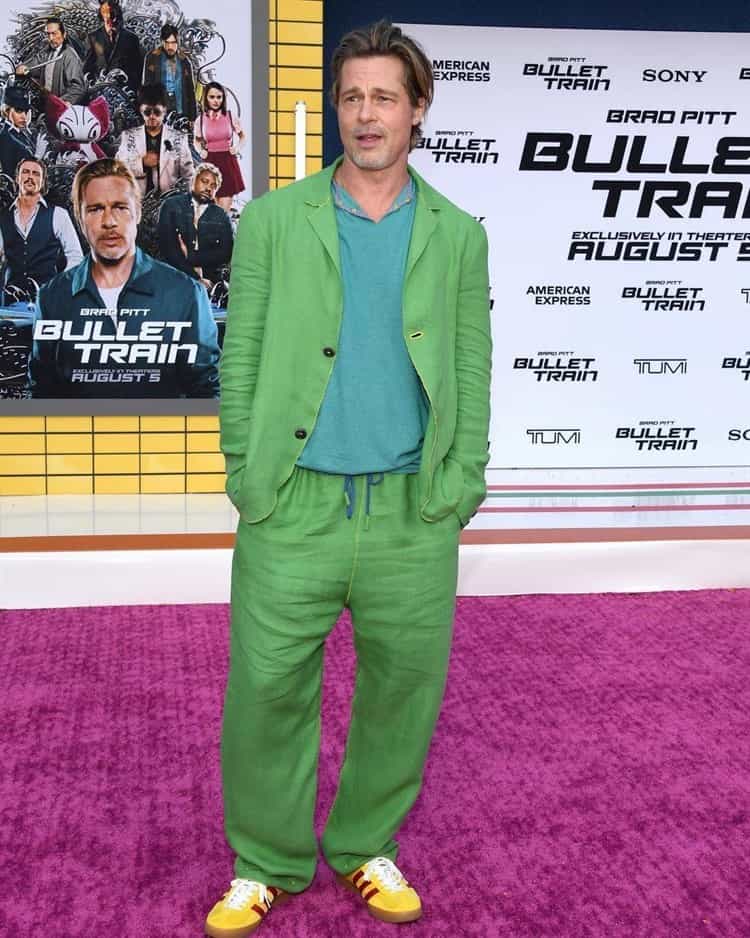 Brad Pitt luce look casual en la alfombra roja de “Bullet Train” en Los Ángeles