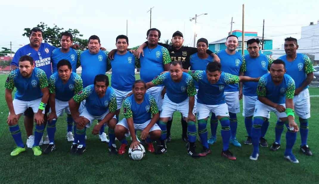 Termina invicto de PocyRiver en liga de Veteranos