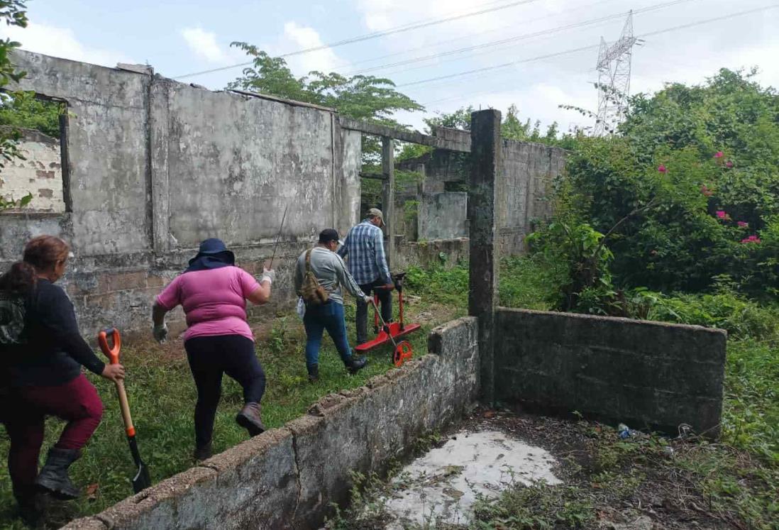 Colectivos buscan presunto cuerpo enterrado cerca del puente Coatzacoalcos 2