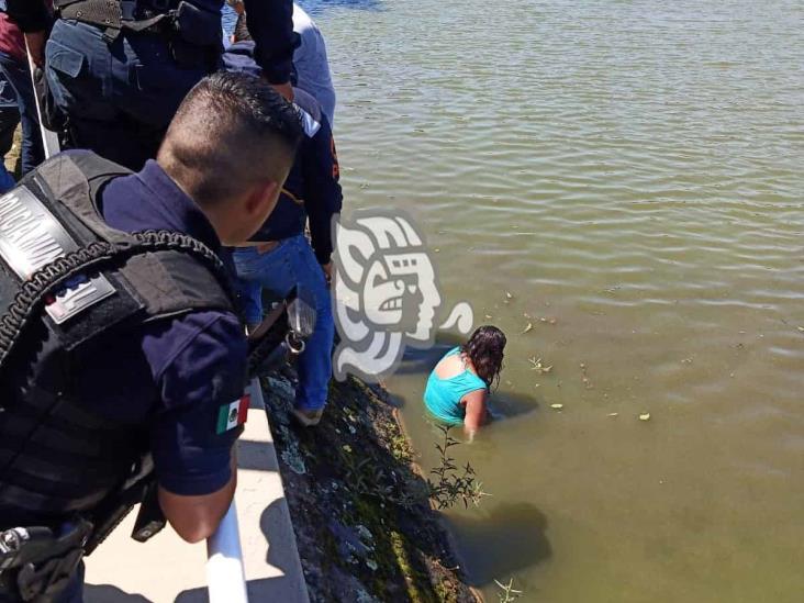 Mujer se arrojó a los lagos del Dique en Xalapa