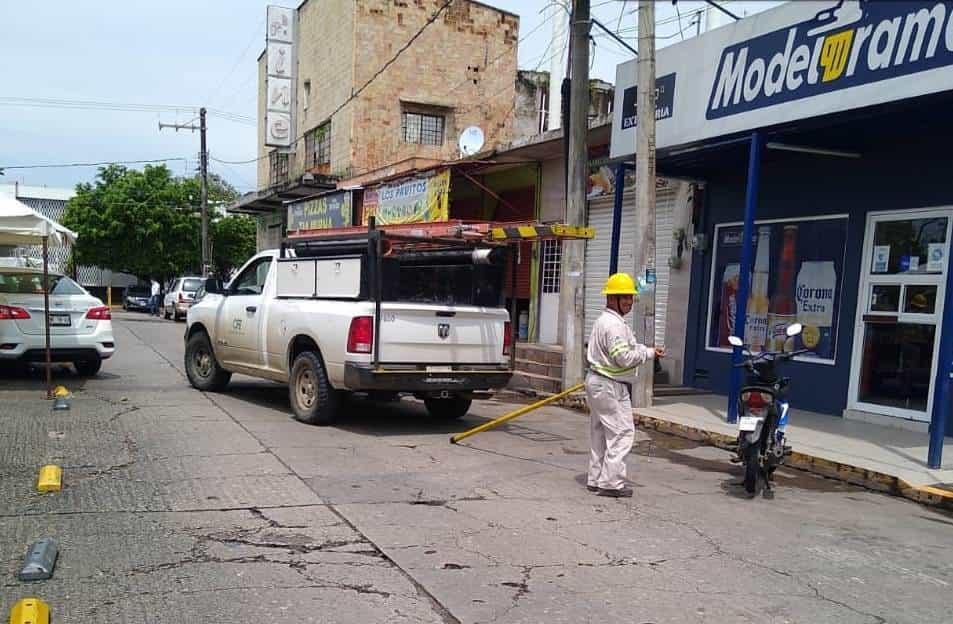 Conato de incendio genera alarma en calles del centro de Tierra Blanca