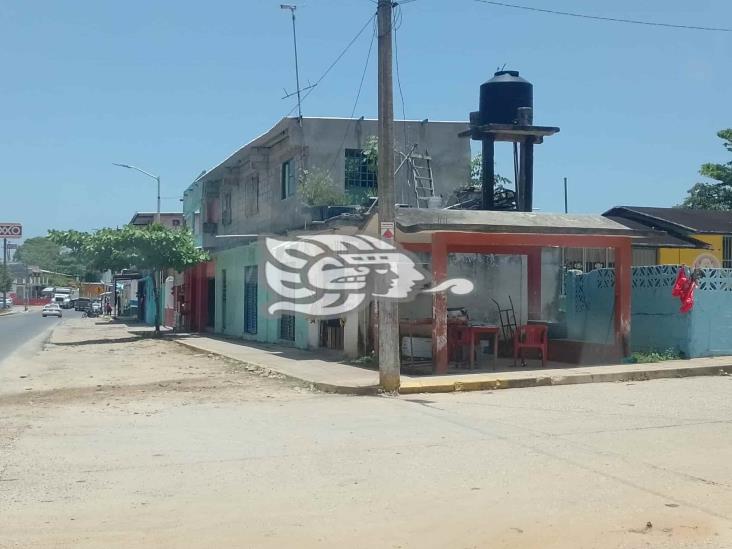 Restos de pescadería inconforma a vecinos en Agua Dulce