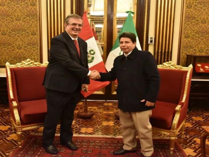 Ebrard realiza visita de trabajo en Bolivia; busca alianza por el litio