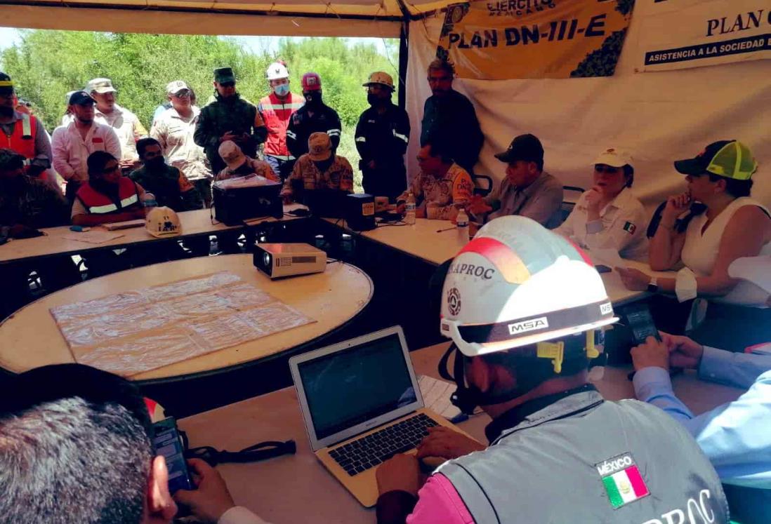 A más de 24 horas, siguen la búsqueda de 10 mineros en Coahuila