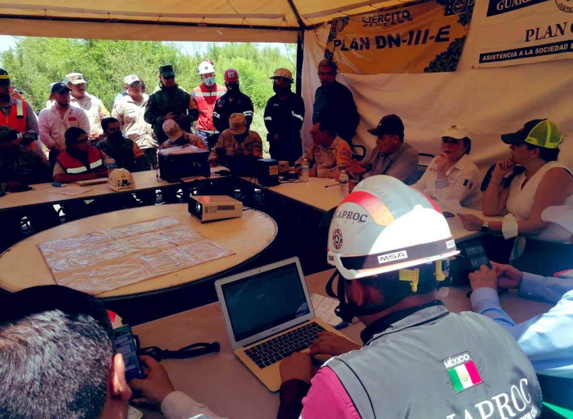 A más de 24 horas, siguen la búsqueda de 10 mineros en Coahuila