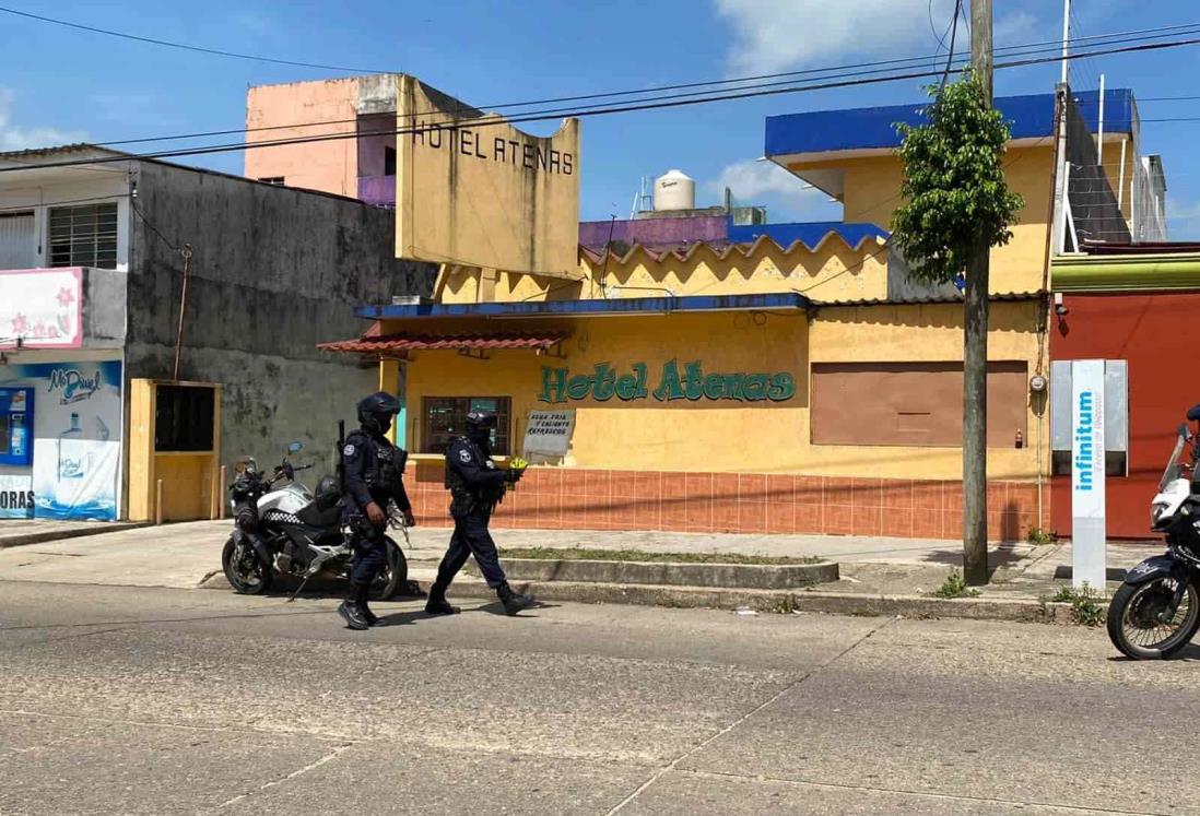 (+Video) Hombres armados disparan contra un hotel en Minatitlán