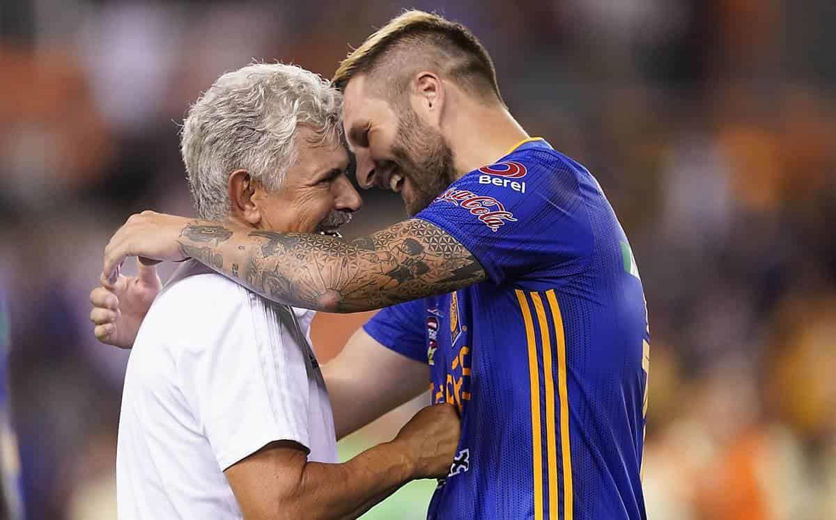 Así imita André-Pierre Gignac al Tuca Ferretti