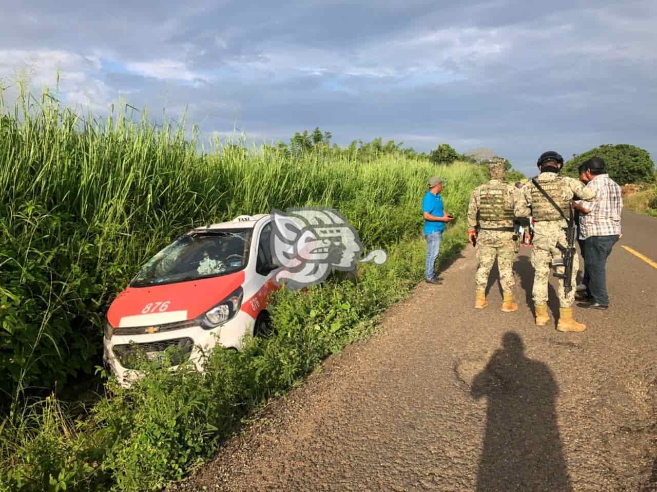 Pareja grave tras choque en la Costera del Golfo, en Acayucan