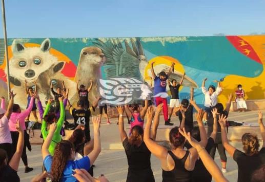 Realizan en Allende el programa actívate bailando con alegría