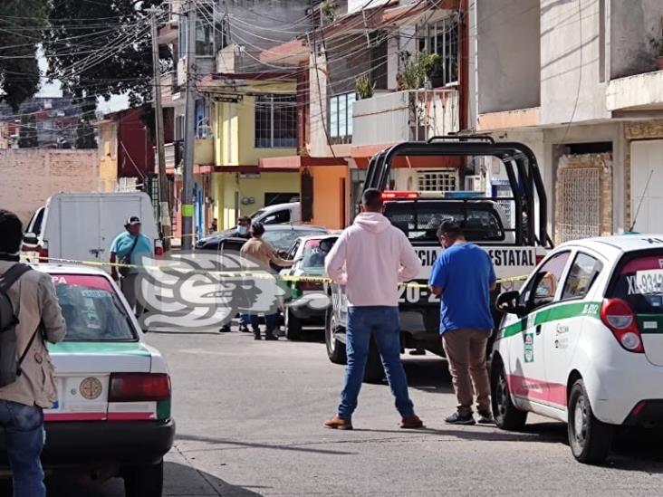 Taxista muere de un infarto cuando se encontraba estacionado en calles de Xalapa