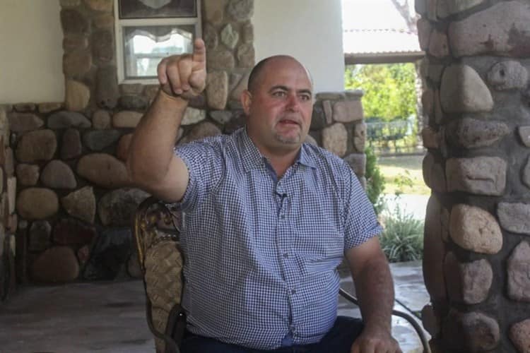 Julián LeBarón acusa de ilegal la detención de 5 integrantes de su familia