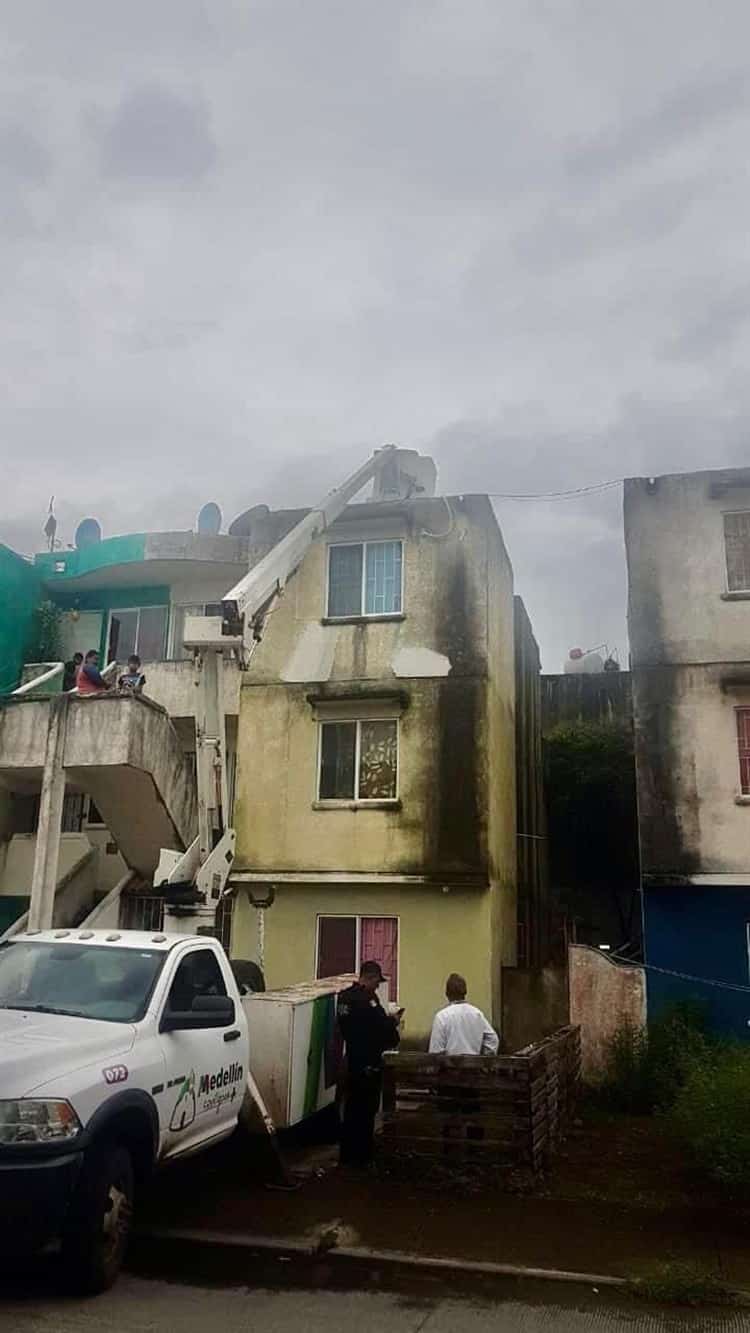 Rescatan a perrito abandonado dentro de un departamento en Medellín de Bravo