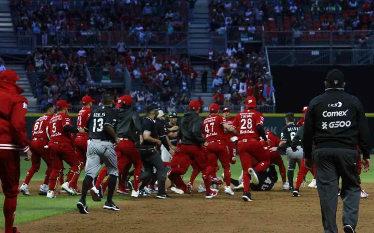 Tres jugadores de Diablos suspendidos para inicio de playoffs (+video)