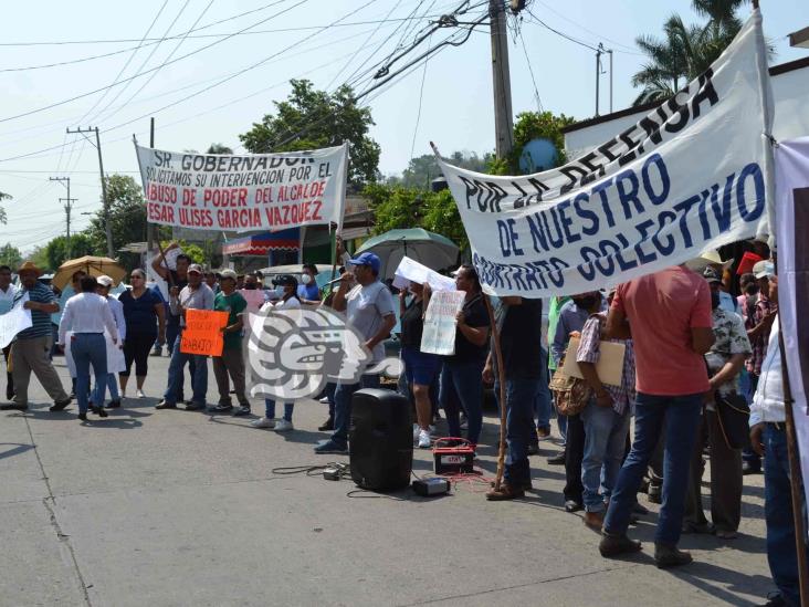 Coatzintla, “ingobernable”: conflicto por despidos injustificados, sin resolver