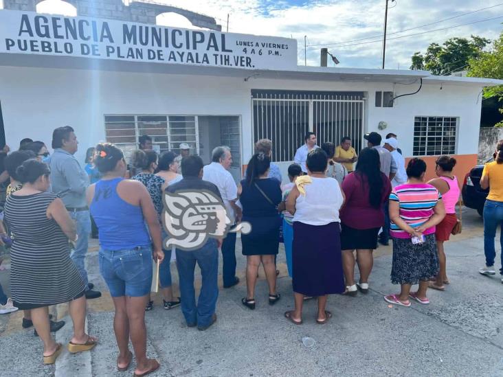 Vecinos de Tihuatlán exigen agua; llevan años sin el servicio