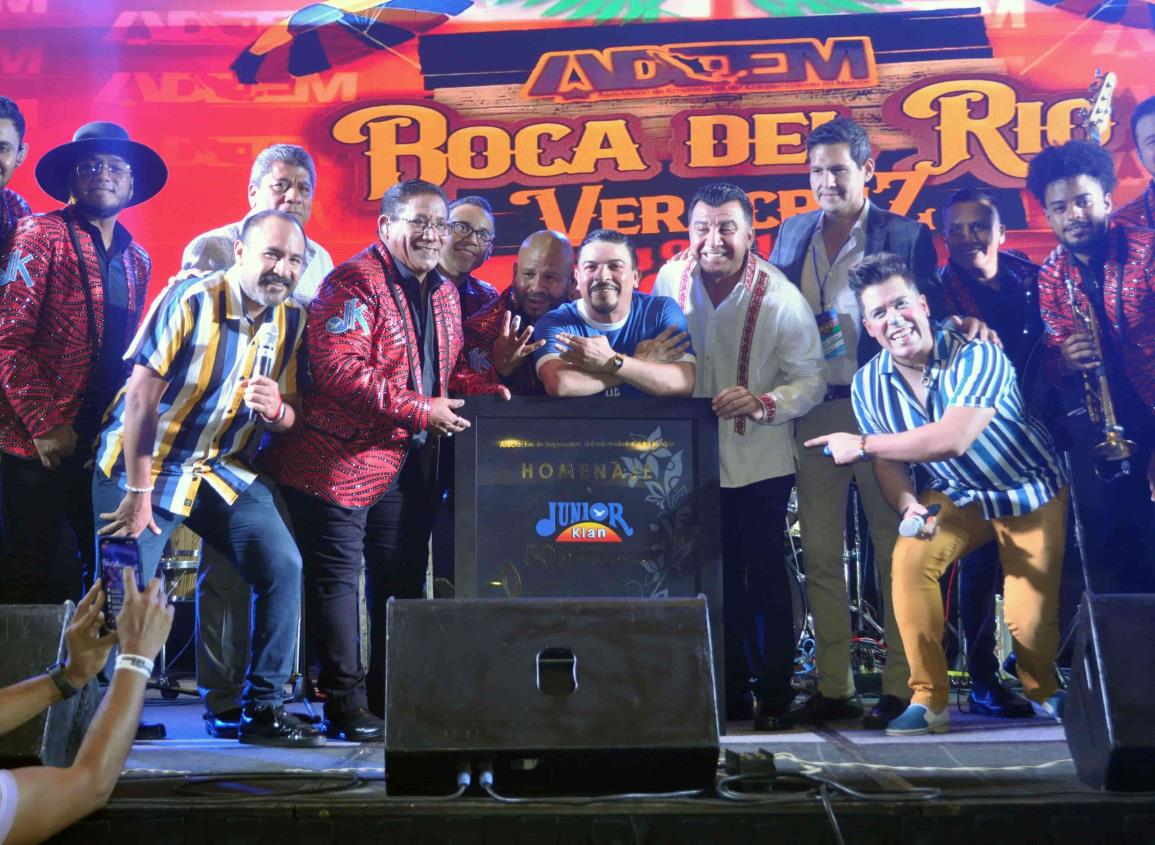 ADEEM impulsa la cumbia del sureste en Boca del Río