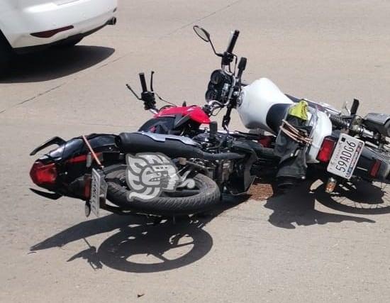 Colisionan motociclistas en pleno Bulevar Institutos Tecnológicos