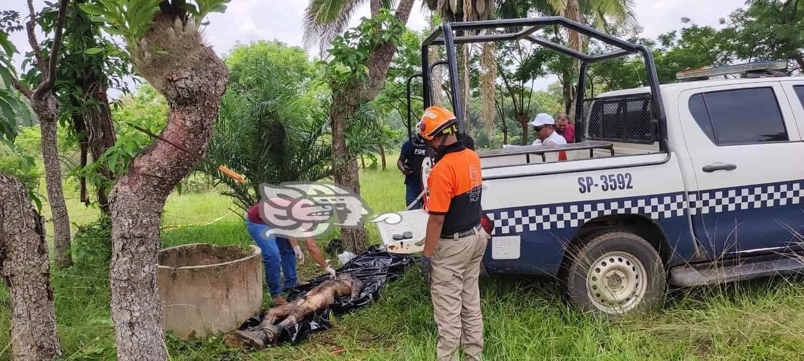 Localizan cuerpo putrefacto en pozo artesiano en zona rural de Acayucan