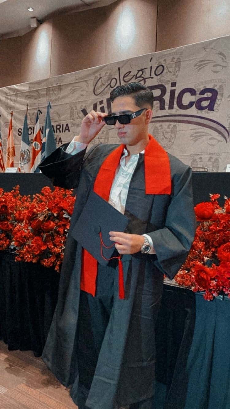 Sebastián Lois Ramírez egresó satisfactoriamente del Colegio Villa Rica