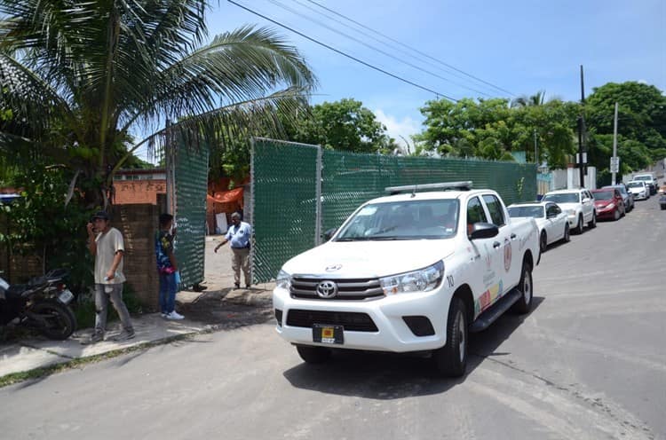 Obrero queda atrapado tras colapsar obra en la zona de El Choncal en Alvarado