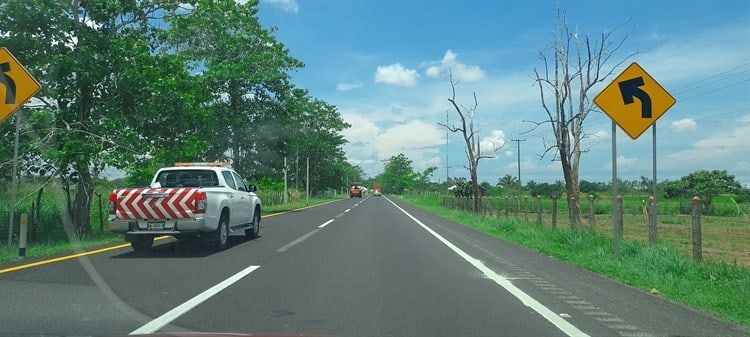 Cierran carriles por trabajos de mantenimiento en la Costera del Golfo