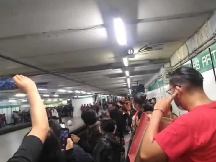 Usuarios del metro de la cdmx interpretan ni tu ni nadie en plena hora pico