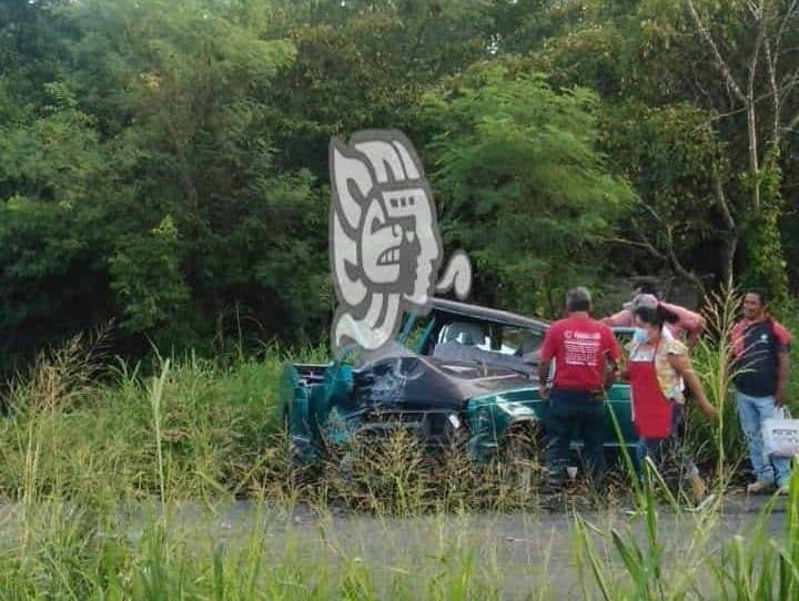 Chocan de frente sobre carretera Córdoba-La Tinaja