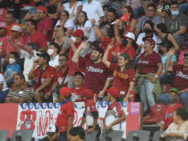 Aficionados de los Diablos presagian barrida en Veracruz