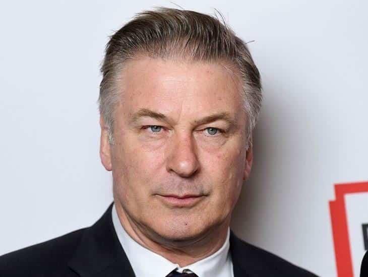 Alec Baldwin apretó gatillo de arma en filmación, concluye FBI