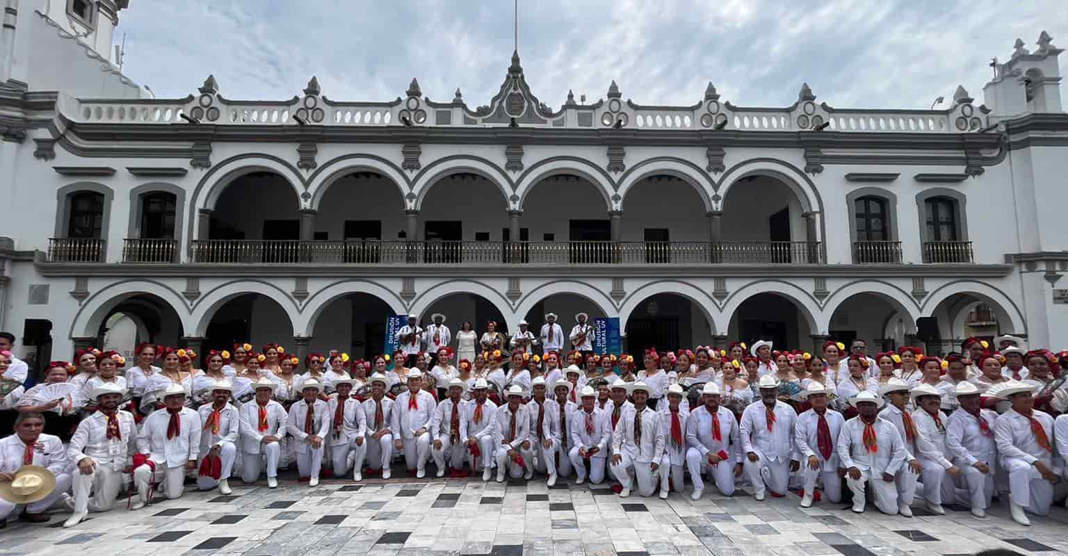 Video: Concluye Congreso Nacional de Danza Folklórica en el puerto de Veracruz