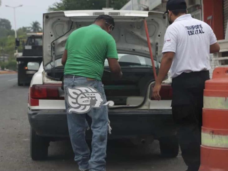 En Coatzintla, hombre conducía taxi en estado de ebriedad