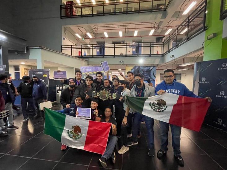 Estudiantes del Tec de Poza Rica triunfan en competencia realizada en Perú