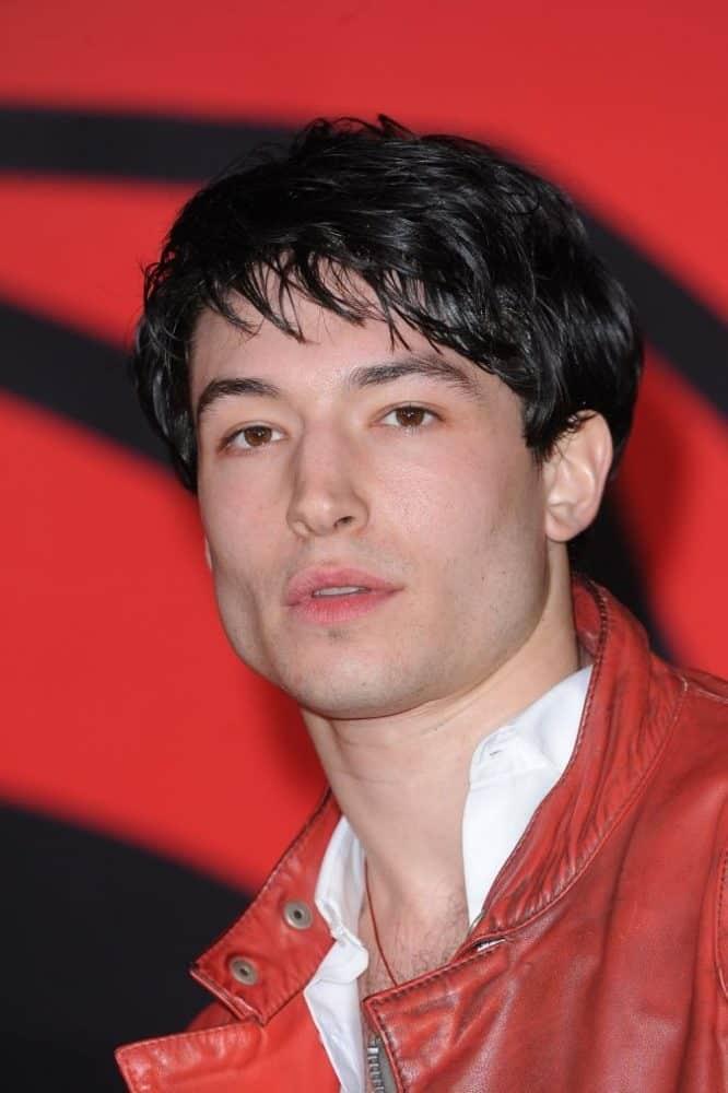 Ezra Miller, sospechoso por desaparición de tres menores y su madre