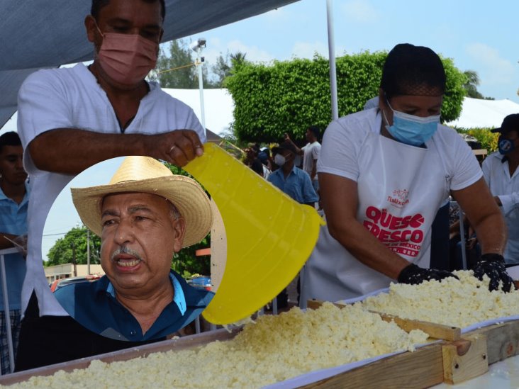 Emilio ha preparado queso fresco en Tlalixcoyan como parte de una tradición familiar