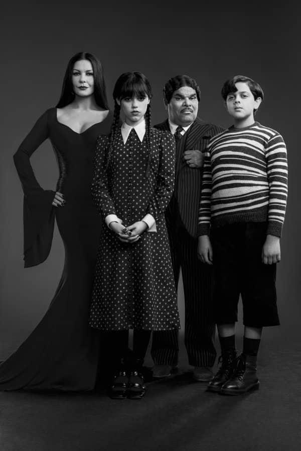 Muestran a la familia Adams, serie dirigida por Tim Burton