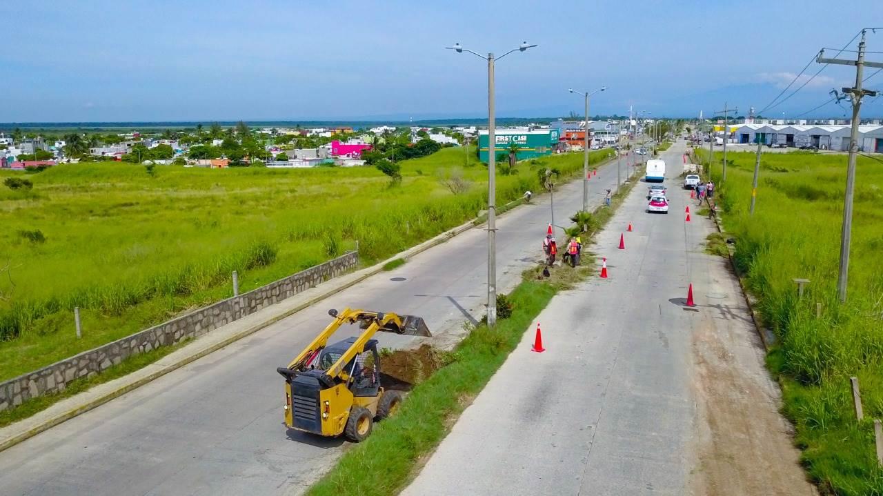 Gobierno de Coatzacoalcos implementó jornada de limpieza al poniente de la ciudad