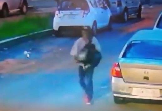 Hampones asolan colonia Ferrocarrilera de Xalapa; siguen cristalazos (+Video)