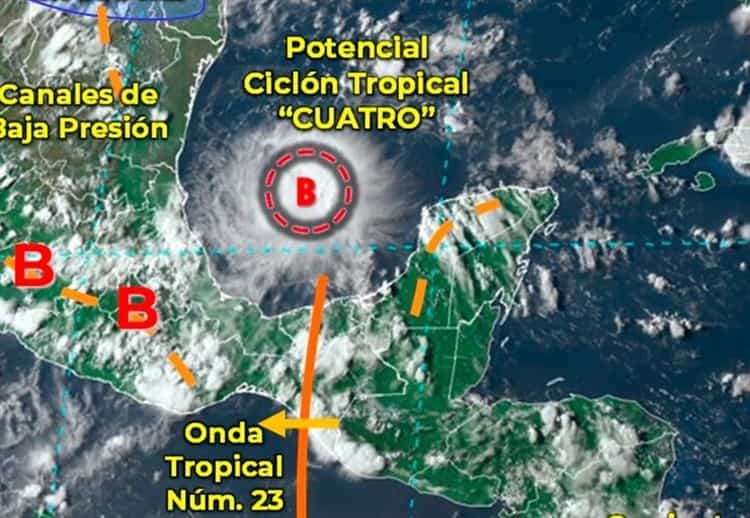 Ciclón tropical “cuatro” ingresa al Golfo de México, dejará lluvias en Veracruz