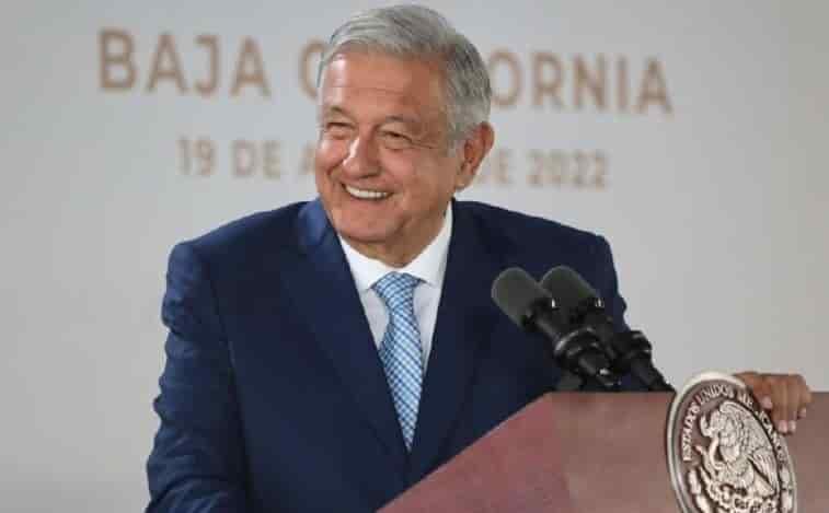 Acepta AMLO invitación de Fox para fotografía con ex presidentes