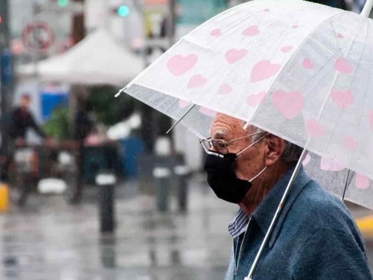 Ciclón tropical “cuatro” ingresa al Golfo de México, dejará lluvias en Veracruz