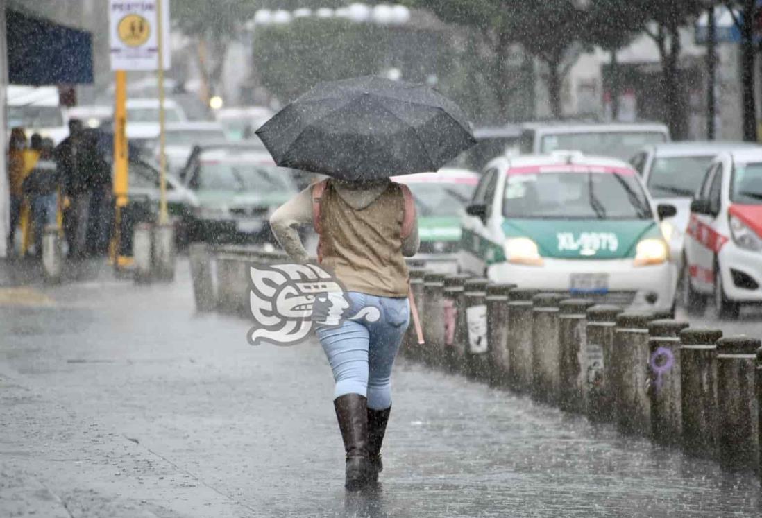 Sigue la alerta por ‘Karl’ en Veracruz; continuarán las lluvias