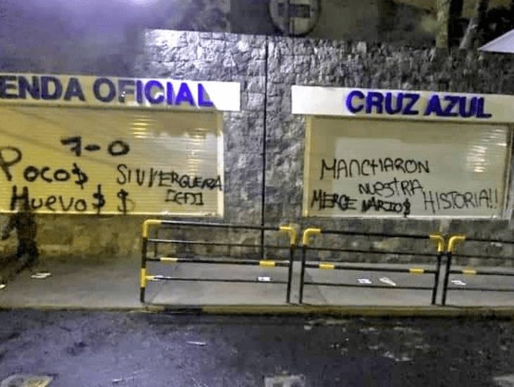 ¡Duros como el cemento! Cruz Azul aumenta seguridad tras vandalismo