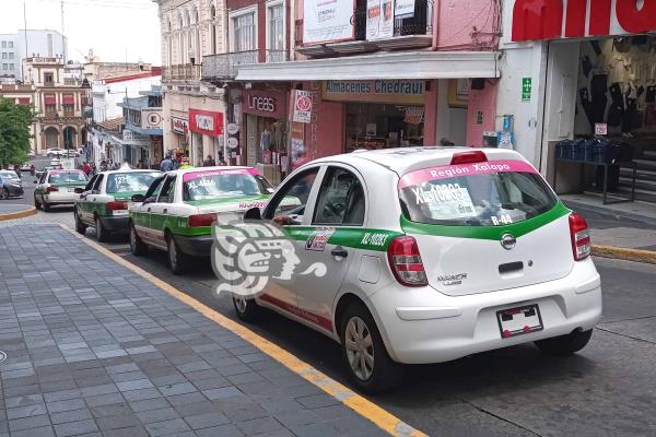 "Un exceso", nueva tarifa que pretenden implementar taxistas, acusan xalapeños