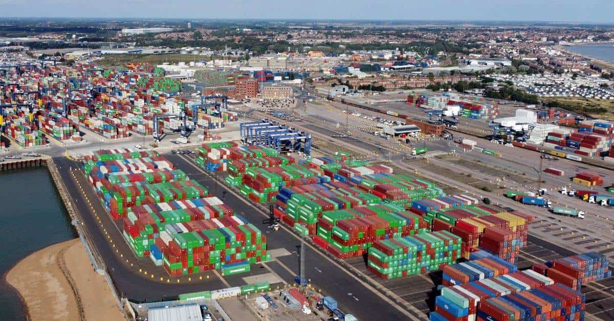 Trabajadores de puerto de carga en Reino Unido comienzan huelga por 8 días