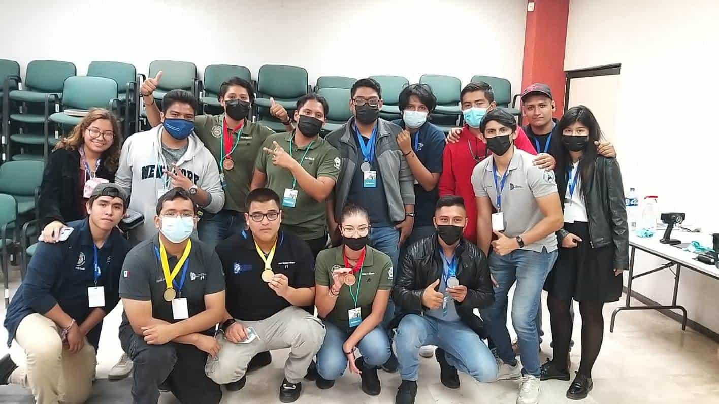 Estudiantes del Tec de Poza Rica ‘arrasaron’ en Torneo Internacional de Robótica