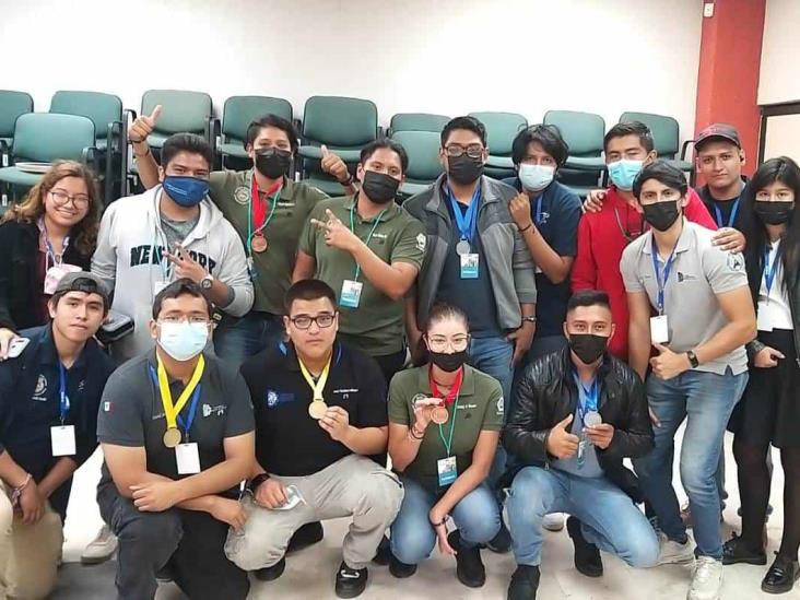 Estudiantes del Tec de Poza Rica ‘arrasaron’ en Torneo Internacional de Robótica