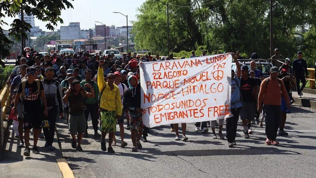 Más de 500 migrantes salieron en caravana desde Chiapas hacia Estados Unidos