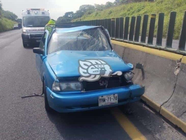 ¡Precaución! Tras accidente, continúa cierre parcial en La Tinaja-Cosoleacaque